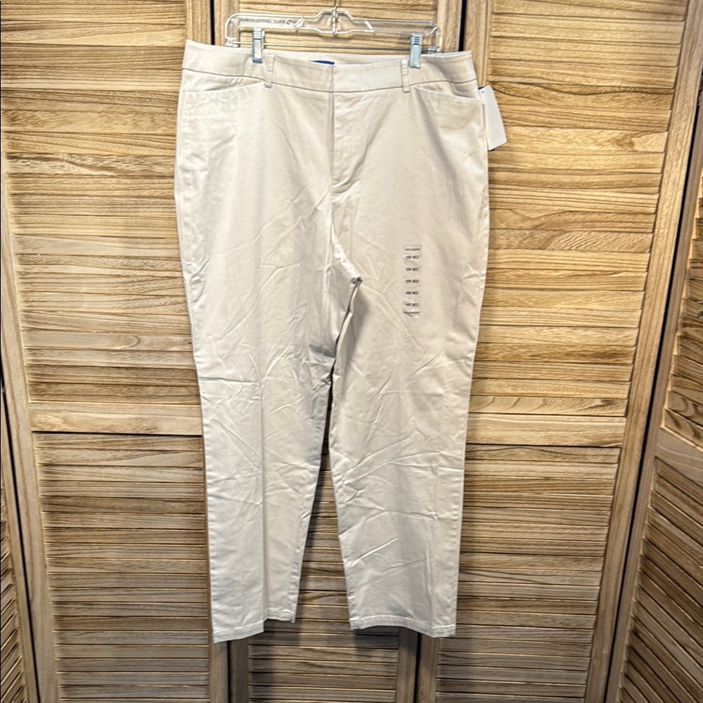 Dockers New With Tags Beige Pants Plus Size 18W